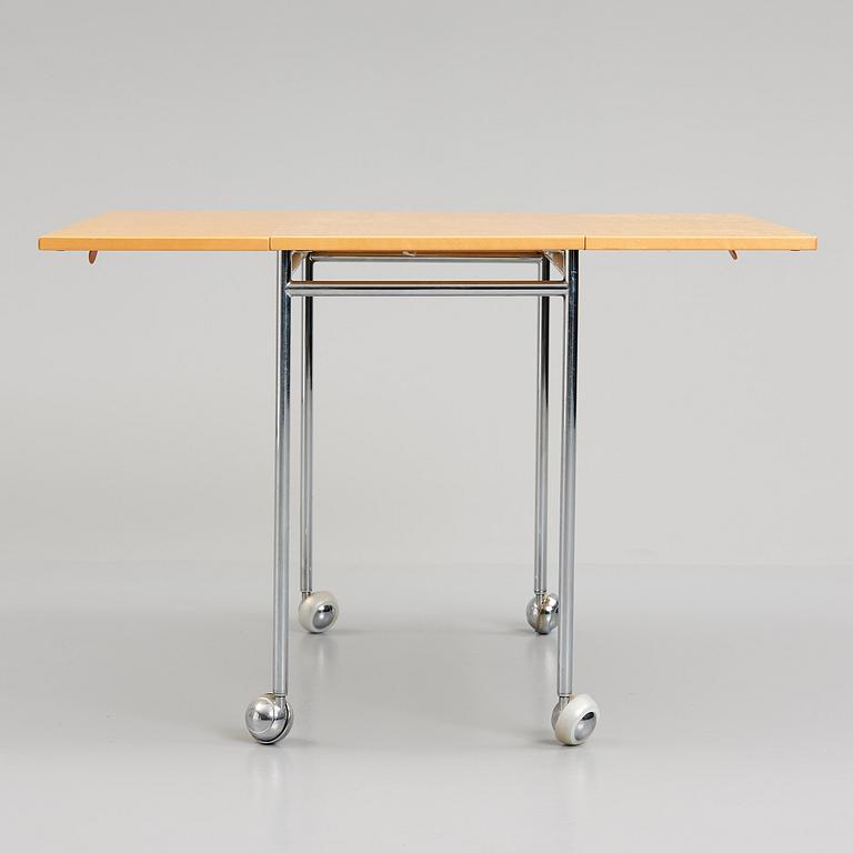 Bruno Mathsson, a drop leaf table 'Berit' in burled birch, Bruno Mathsson International, Sweden.
