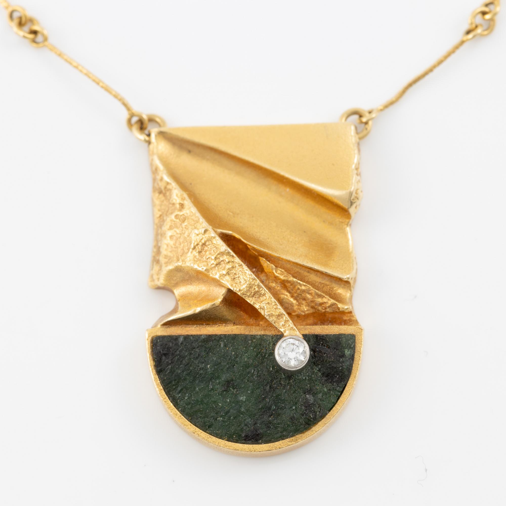 Björn Weckström, necklace, "Aztec", 18K gold with zoisite and brilliant-cut diamond. Lapponia 1976.