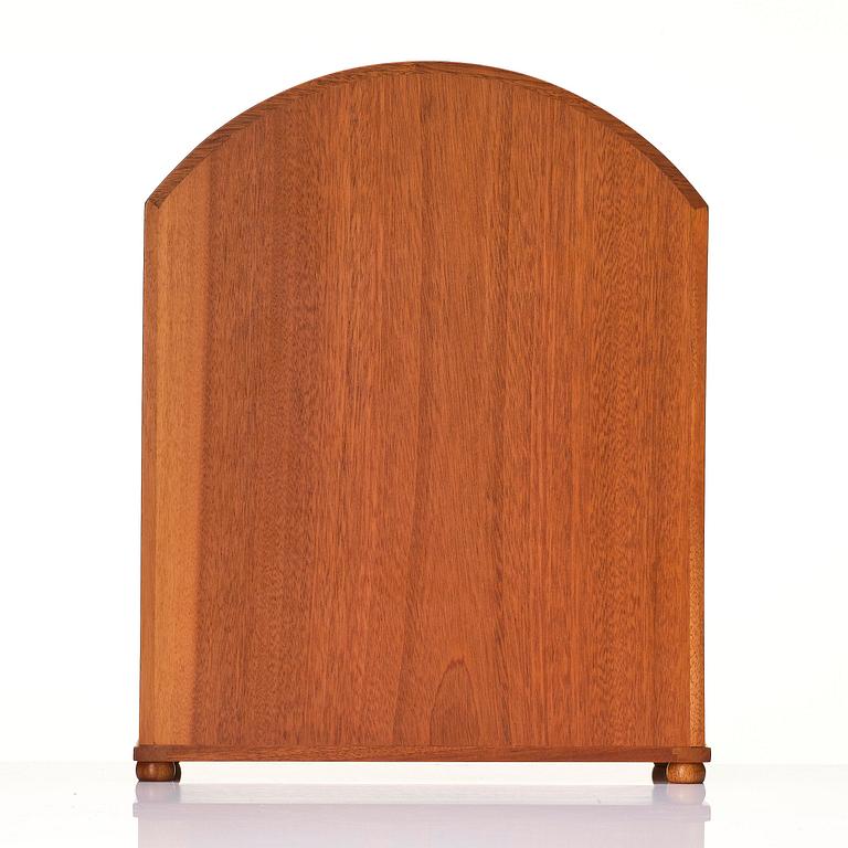 Josef Frank, a display cabinet model B 2070, Firma Svenskt Tenn, pre 1985.