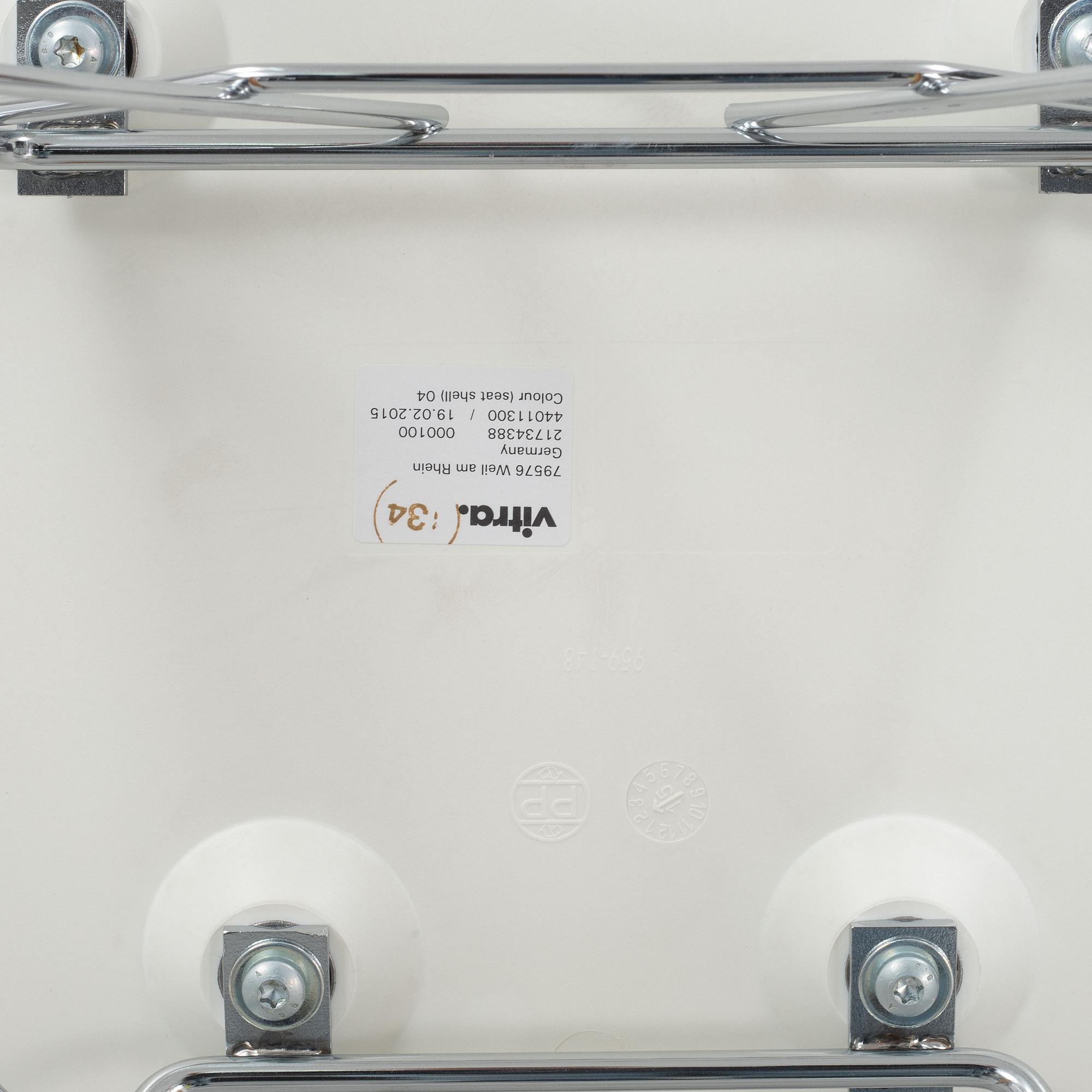 Charles & Ray Eames, Gungstol, "Eames plastic armchair RAR", Vitra, 2015.