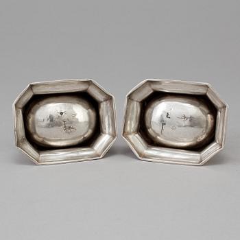 A pair of 18th century silver salt cellars, mark of Mary Rood, London 1722.