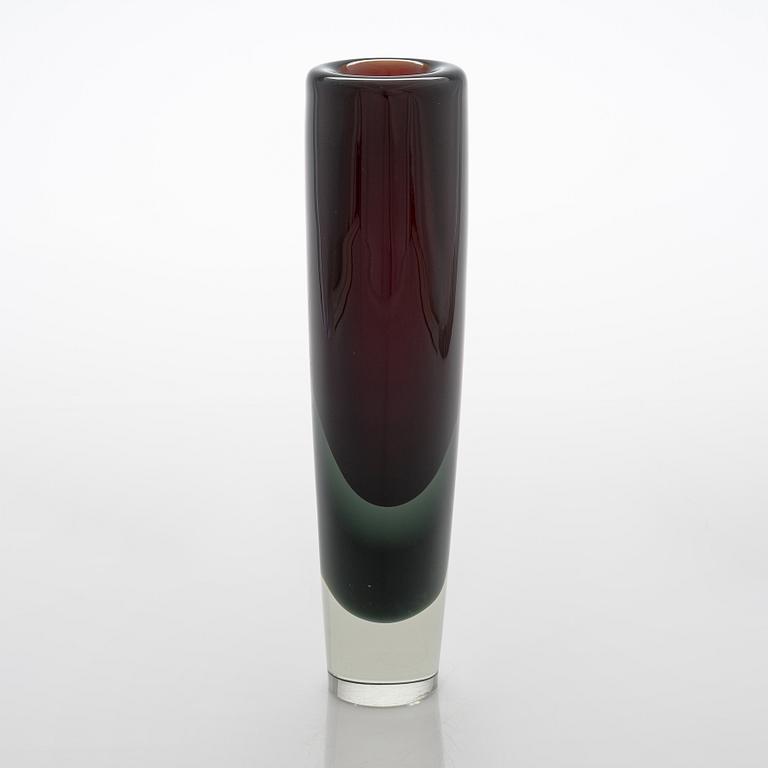 Kaj Franck, a 'KF 239' glass vase signed K. Franck Nuutajärvi Notsjö -61.