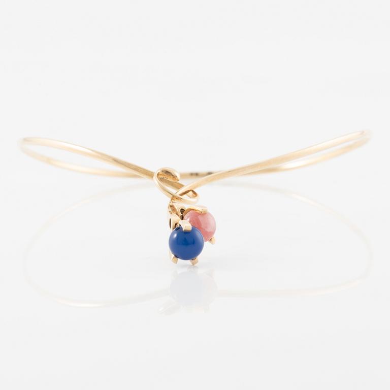 Necklace 14K gold with fourteen loose interchangeable beads.