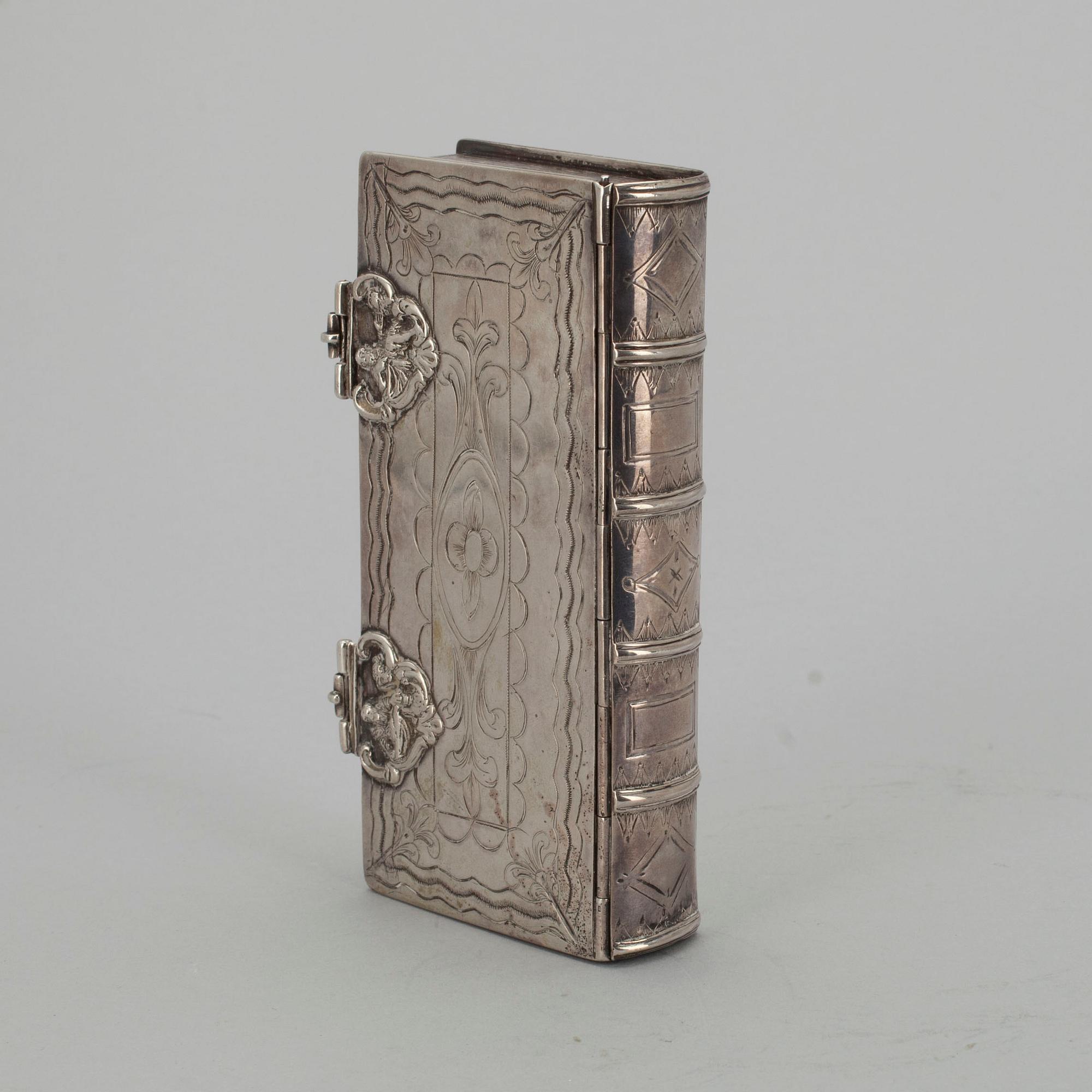 ETUI, silver, sannolikt Mellaneuropa 1800-tal. Vikt 298 g.