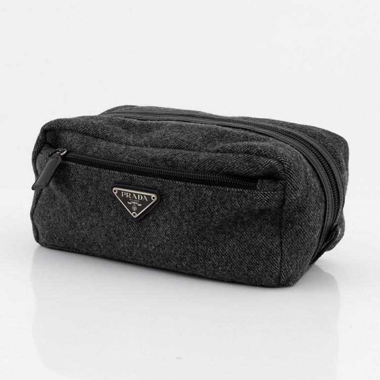 Prada, necessär.