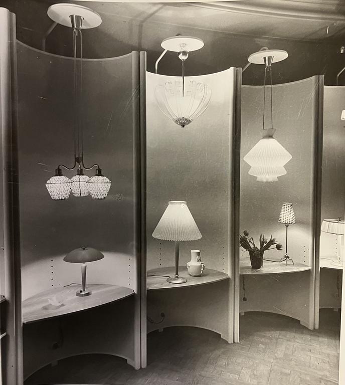 Bertil Brisborg, a table lamp model "30330", Nordiska Kompaniet, 1940s.