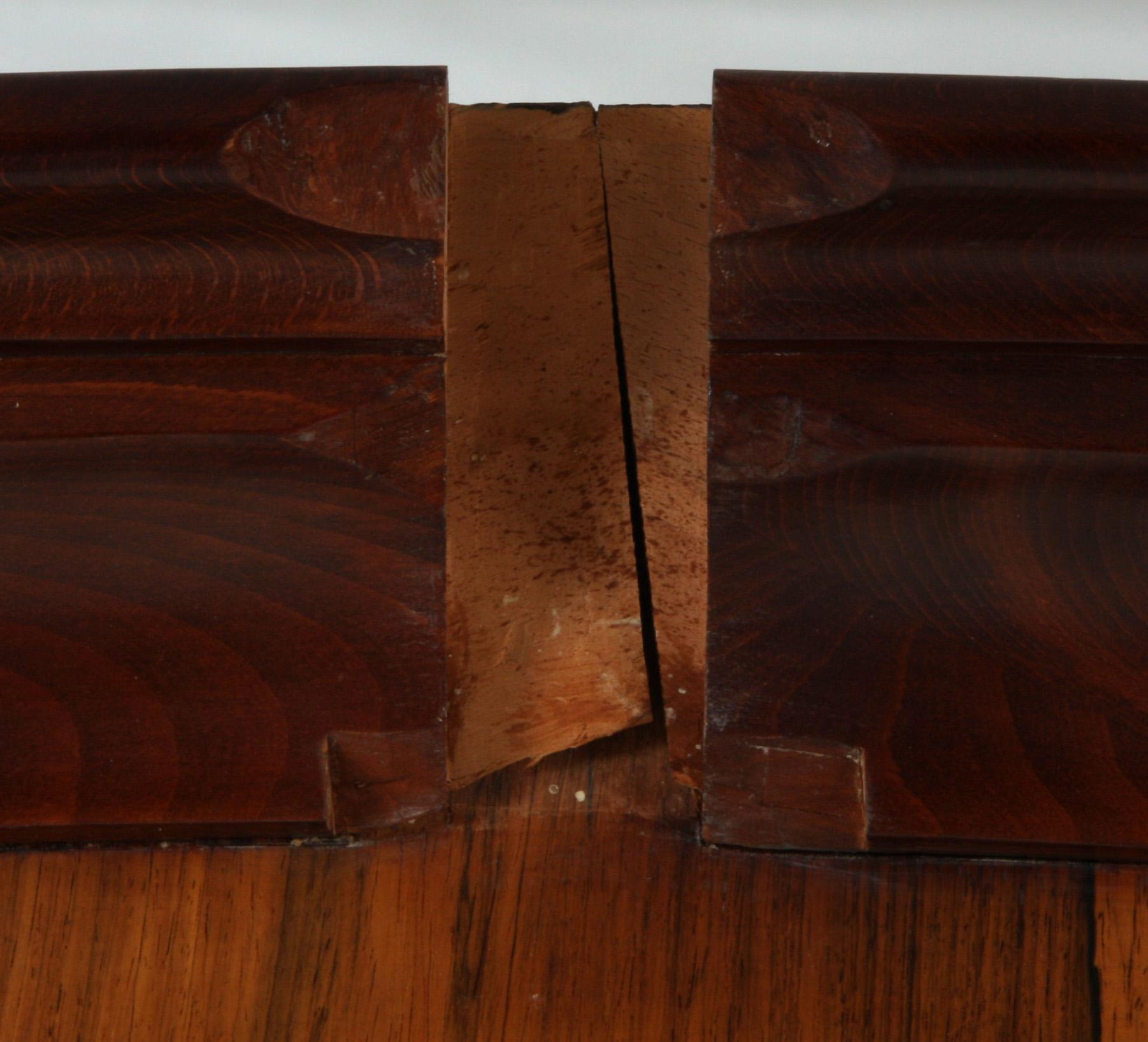 SKÅP, rokokostil, 1900-talets första del.