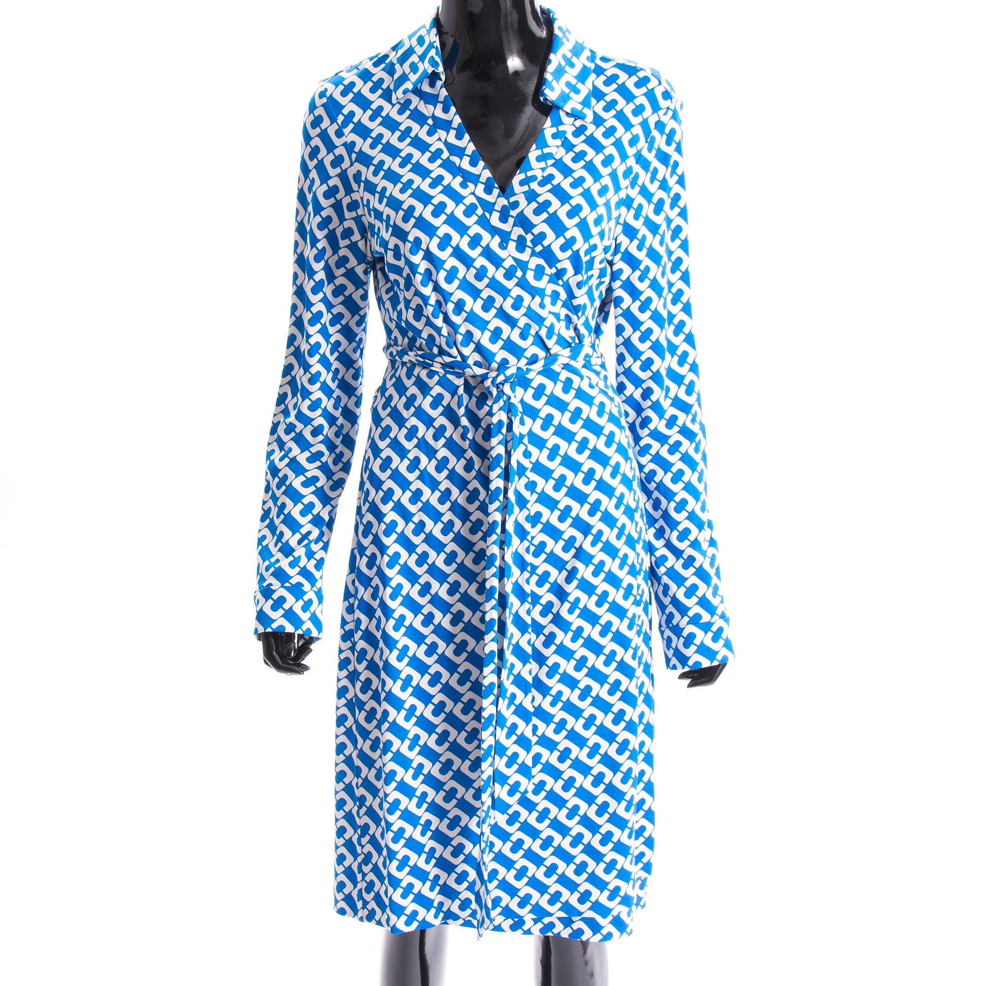 KLÄNNINGAR, 2 st, Diane von Furstenberg, storlek 44.