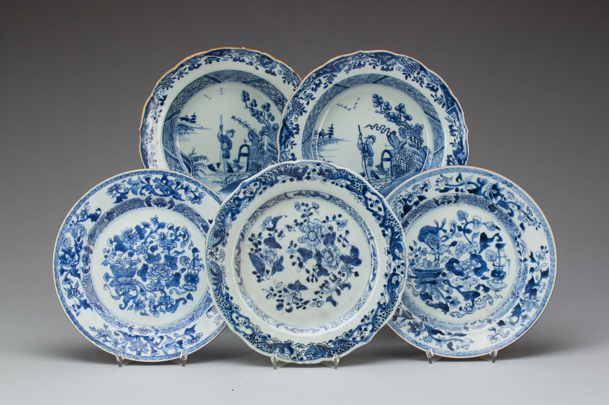 TALLRIKAR, 2+2+1 st, porslin. Kina, Qianlong(1736-1795).