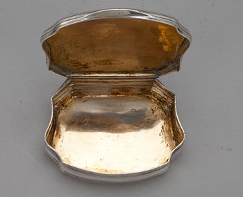 SNUSDOSA, silver 1700-tal. Vikt 84 g.