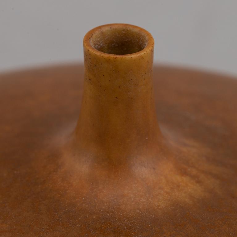 Four miniature vases and bowl by Berndt Friberg, Gustavsberg, 1958-1972.