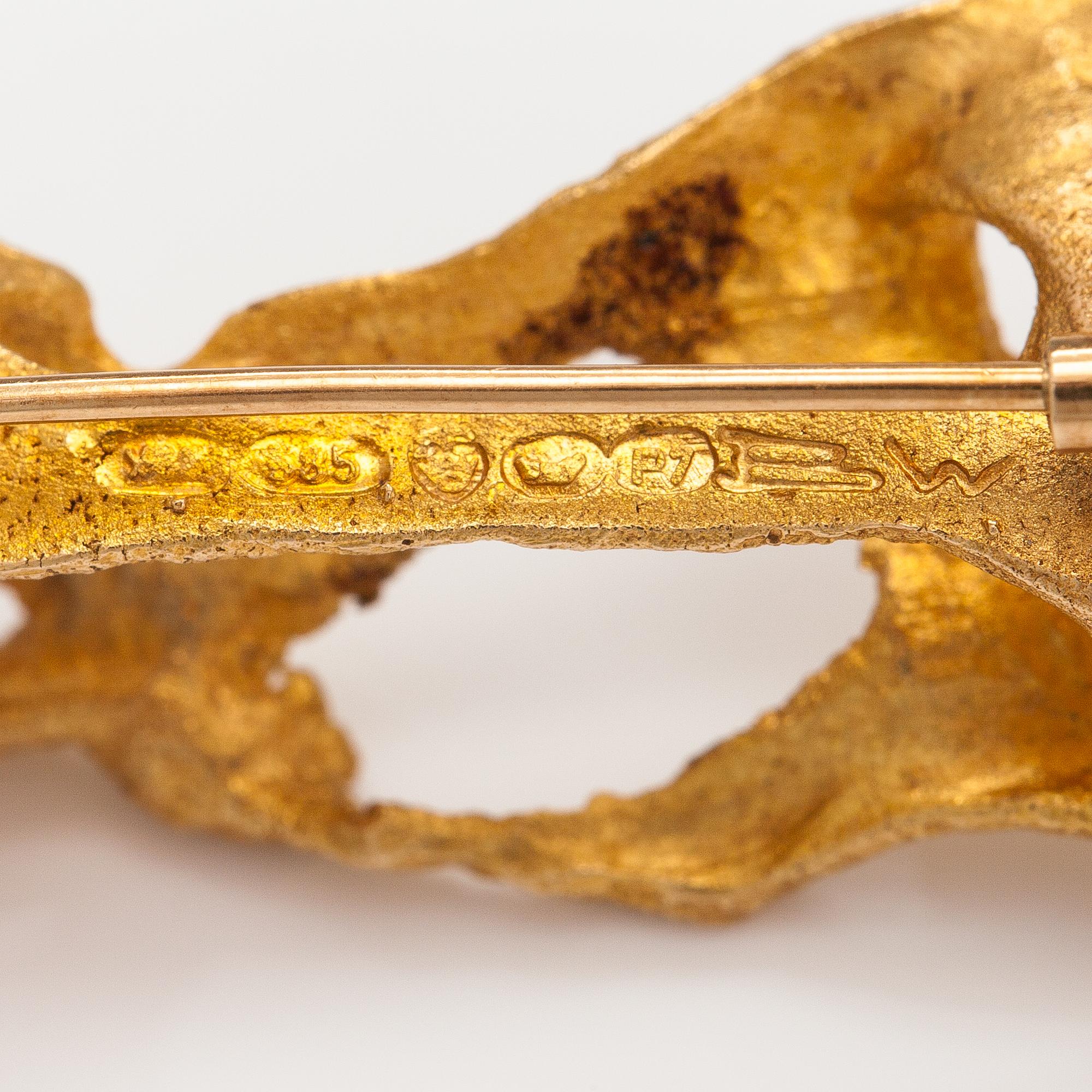 Björn Weckström, A 14K gold brooch "The magic of happiness" with cultured pearls. Lapponia 1968.