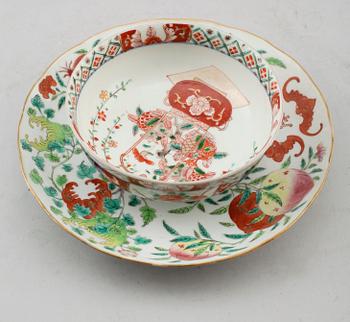 SKÅL OCH FAT, porslin, ostindiska, 1900-tal.