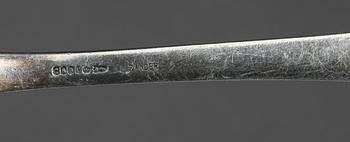 PARTI BESTICK, 38 delar, silver, första hälft 1900-talets. Längd av strösked 18 cm. Total vikt ca 1006 g.