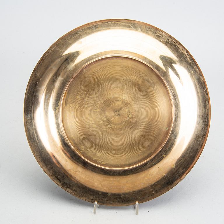 Kuverttallrikar 12 st Korea 1900-tal mässing.