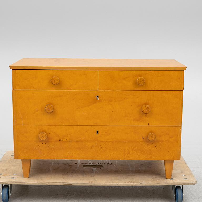 A chest of drawers, 1930's/40's.