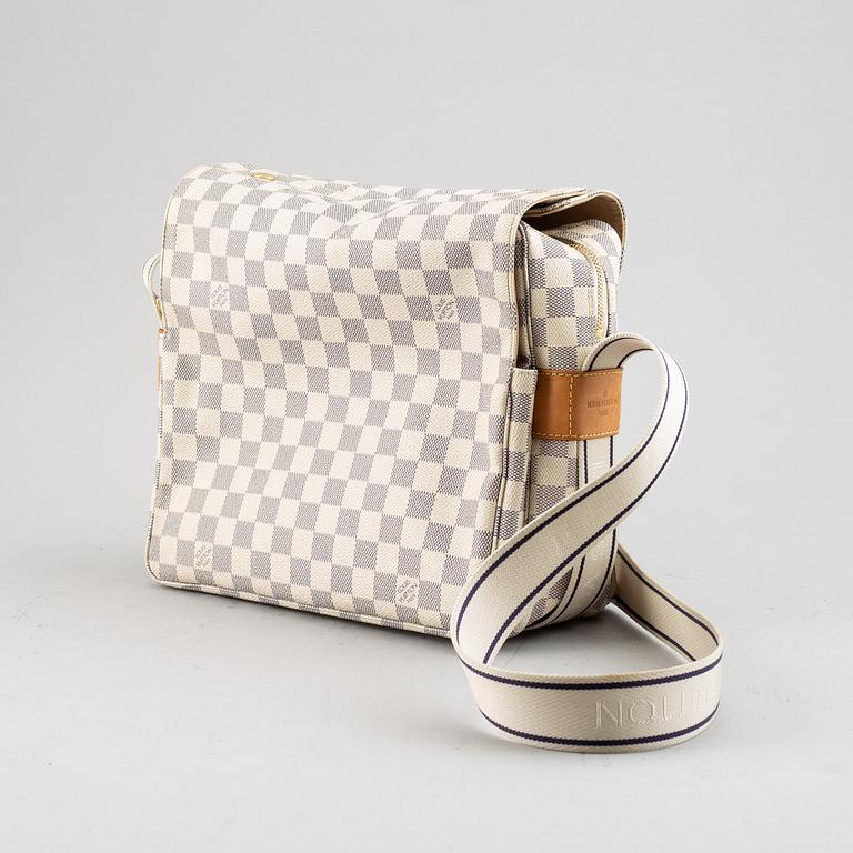 Louis Vuitton, a 'Naviglio' bag.