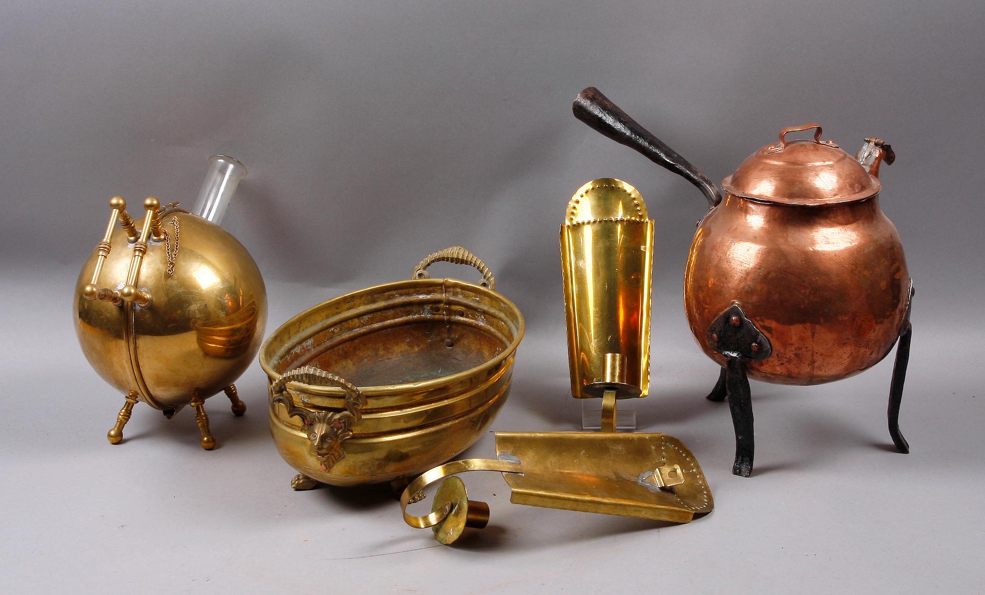 PARTI KOPPAR OCH MÄSSING, 5 delar, 1800-1900-tal.