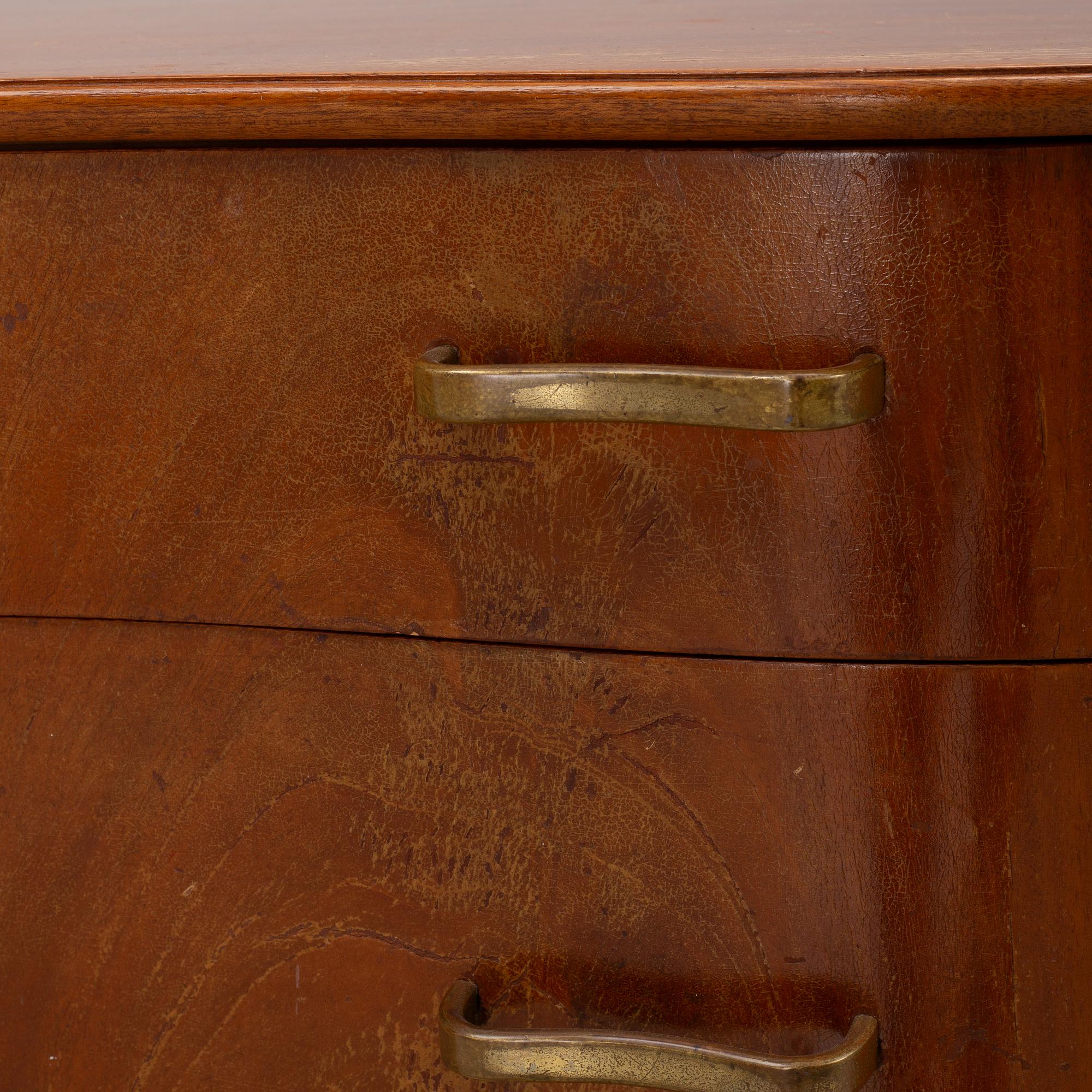 A chest of drawers, Swedish Modern, AB Svenska Möbelfabriken, Bodafors, 1940s.