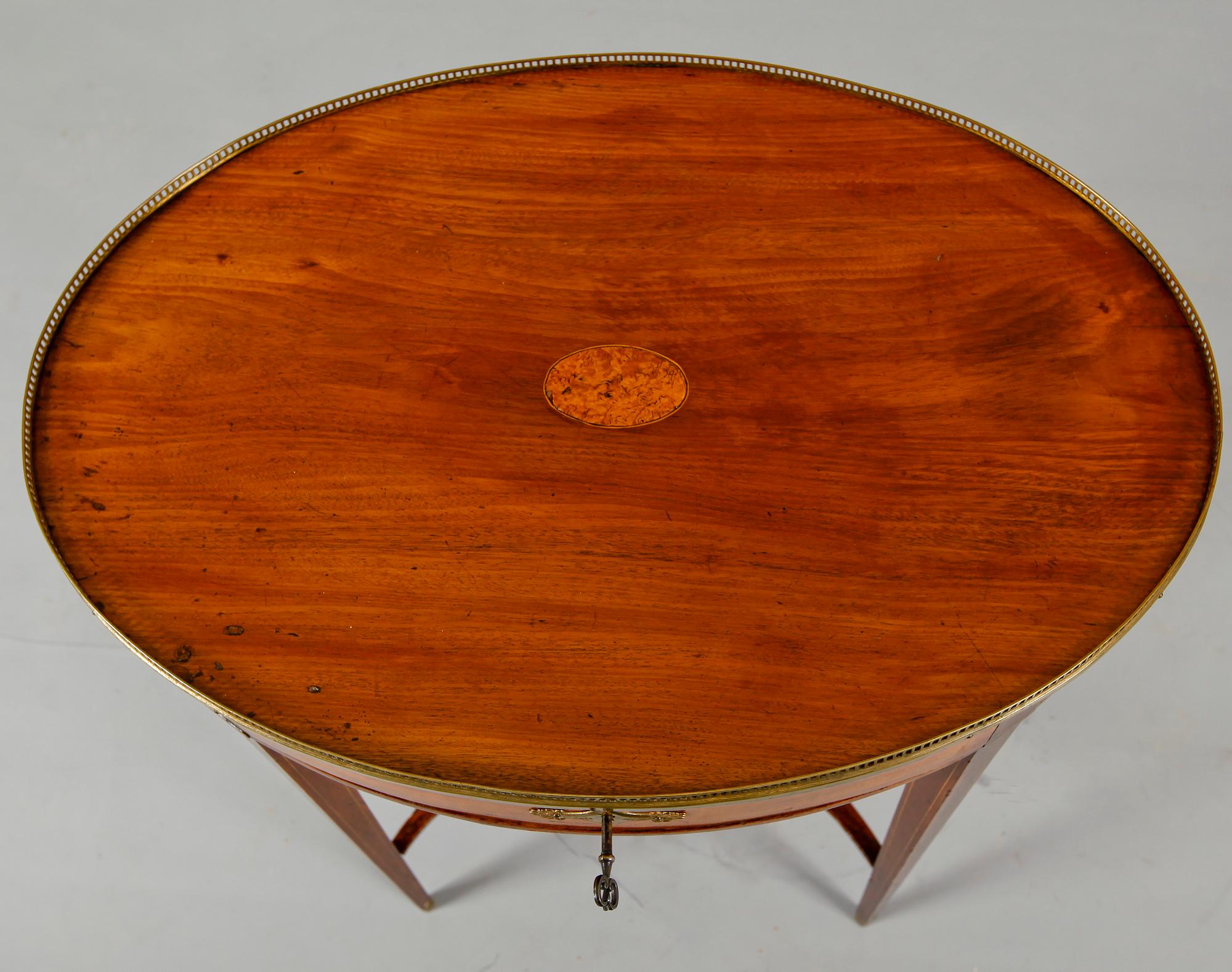 BORD, sengustavianskt, 1700-/1800-tal.