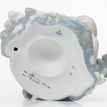Lladró, figurine, "Contentment", Spain.