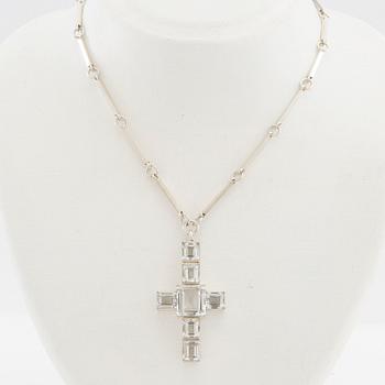 Wiwen Nilsson, Necklace of silver and faceted rock crystals in the form of a cross, Lund 1937.
