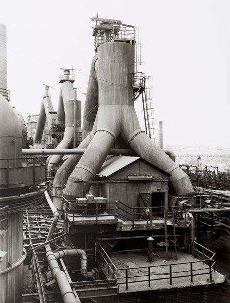 Bernd & Hilla Becher, "Hochöfen, Völklingen, Saar, Deutschland, 1986".