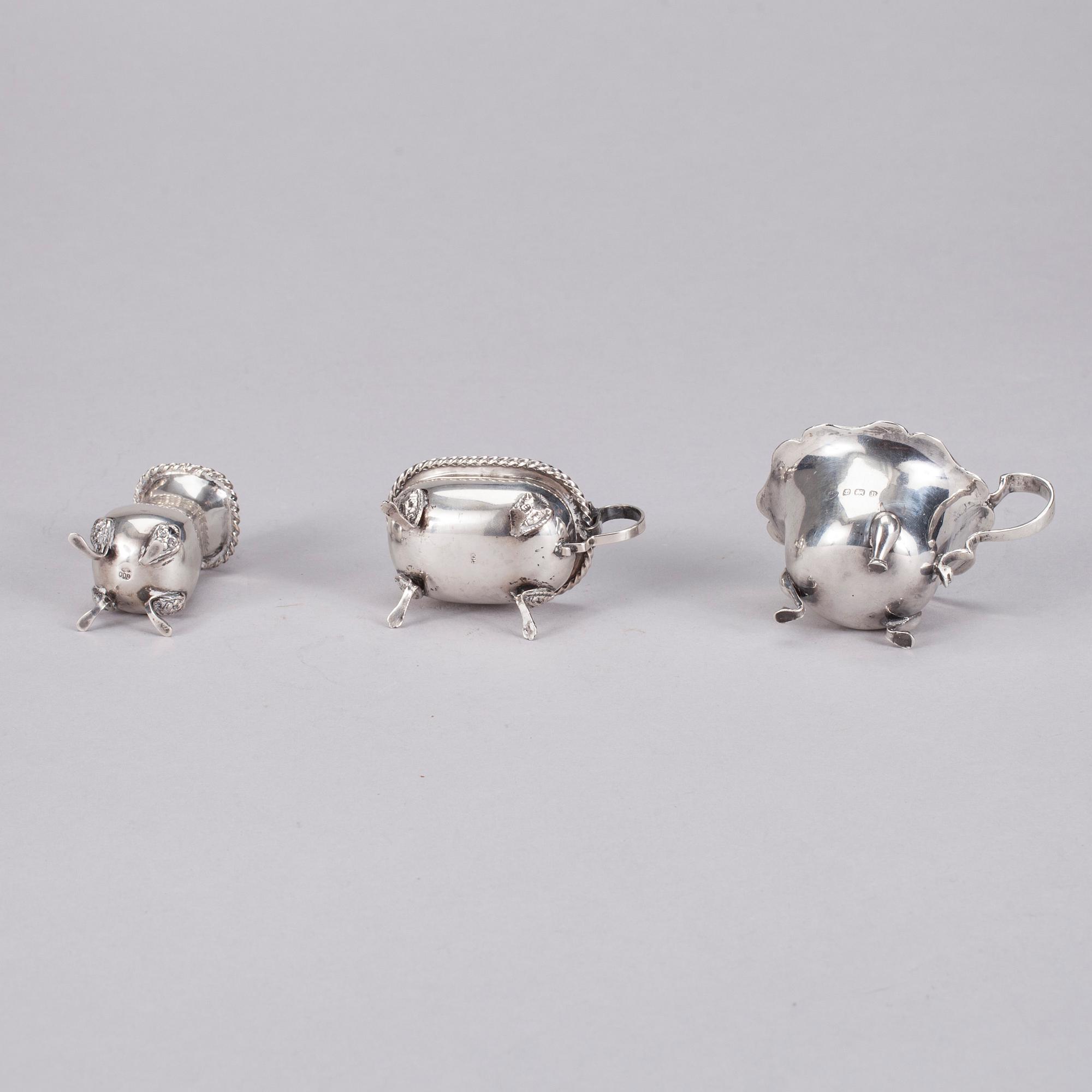 KRYDDSTÄLL, 3 st, silver, bl a England. Tot vikt 130,3 g.