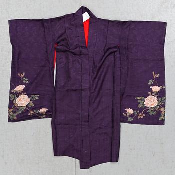 KIMONO och JACKOR, 2 st, Japan, 1900-talets första hälft.