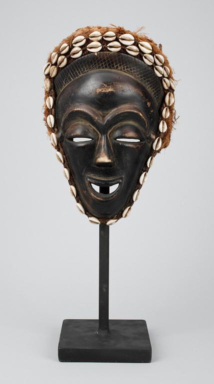MASK, Afrika, 1900-tal.