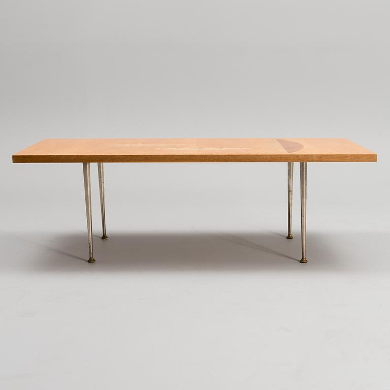 TAPIO WIRKKALA, A COFFEE TABLE. Marked Tapio Wirkkala, Asko, Made in Finland. 1960s.