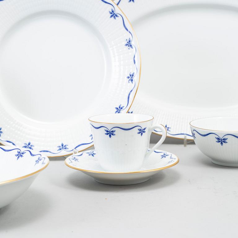 A 21st Century 45 pcs 'Mårbacka' porcelain dinner service, Rörstrand.