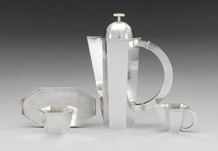 A Wiwen Nilsson 3 pcs sterling coffee service with a small tray, Lund 1968-71.