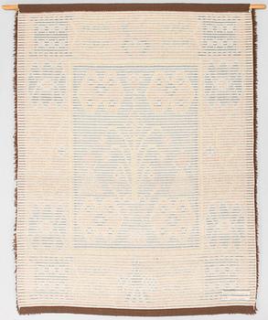 A Finnish long pile rug model Friends of Finnish Handicraft. Circa 160x125 cm.