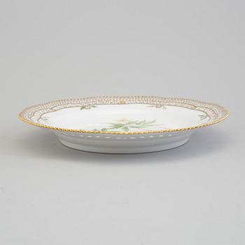 TALLRIK, porslin. "Flora Danica", kunglig dansk, 1900-tal.