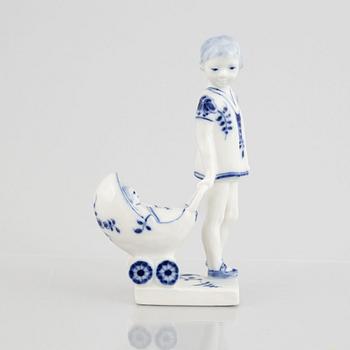 Hanne Varming, figurin, porslin, Royal Copenhagen, "Musselmalet", modell 5196, 1974-78.