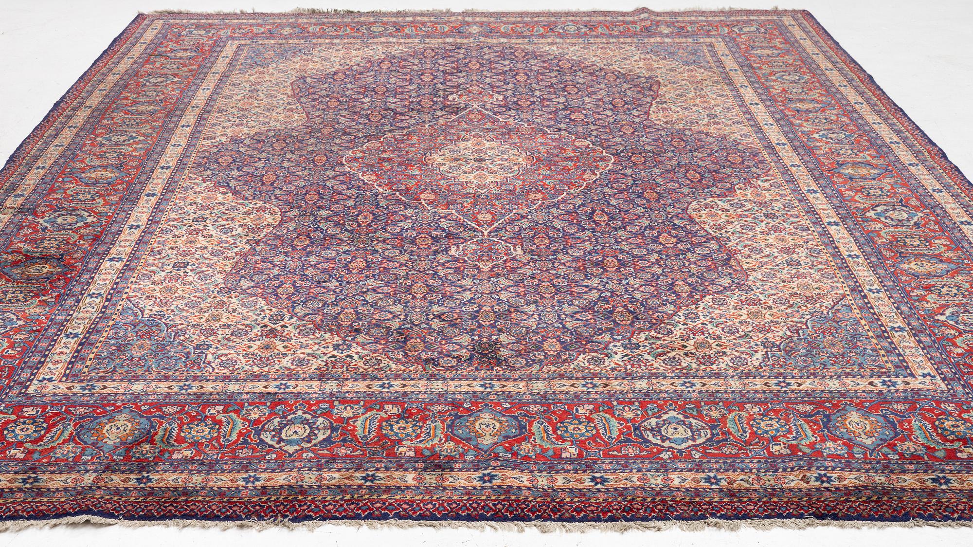 Carpet, oriental, approx. 405 x 305 cm.