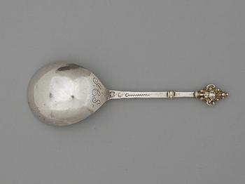 A Swedish 17th century parcel-gilt spoon, makers mark of Jöns Ellerhusen, Stockholm 1691.