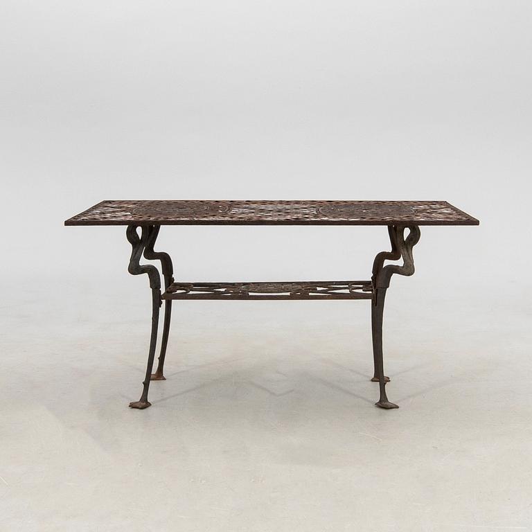 Garden Set, 7 Pieces, 20th Century.