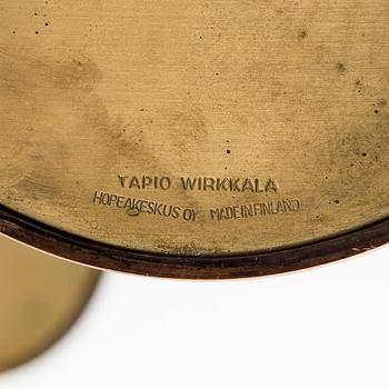 Tapio Wirkkala, kynttilänjalkapari, "Trumpetti", pronssia, leimattu Tapio Wirkkala, Hopeakeskus Oy Made in Finland.