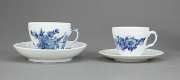 KAFFESERVIS, 32 delar, porslin, "Blå Blomst", Royal Copenhagen.