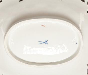 SKÅLFAT, porslin. Meissen.