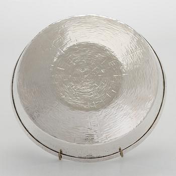 Tapio Wirkkala, skål, silver, TW 289, Kultakeskus, Tavastehus 1967. Modellen formgiven 1963.