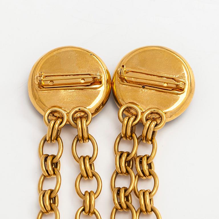 Chanel, a late 20th century brooch.