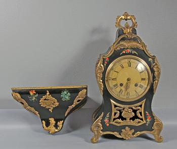 BORDSPENDYL med KONSOL, rokokostil, 1900-tal.