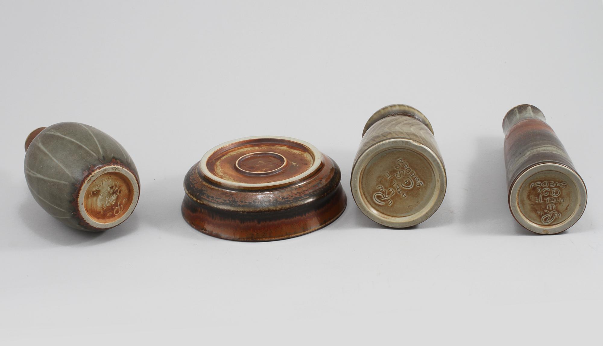 VASER, 3 st, samt SKÅL, stengods, Carl Harry Stålhane, Rörstrand Ateljé, 1900-talets andra hälft.