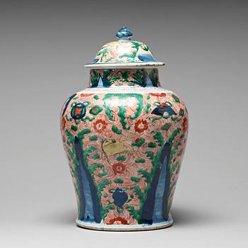 637. A Wucai Transitional jar with cover, 17th Century.