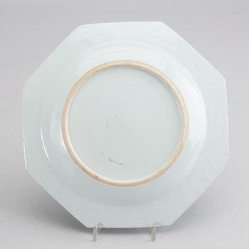 TALLRIKAR, 4 st, porslin,  Qingdynastin, Qianlong (1736-95).