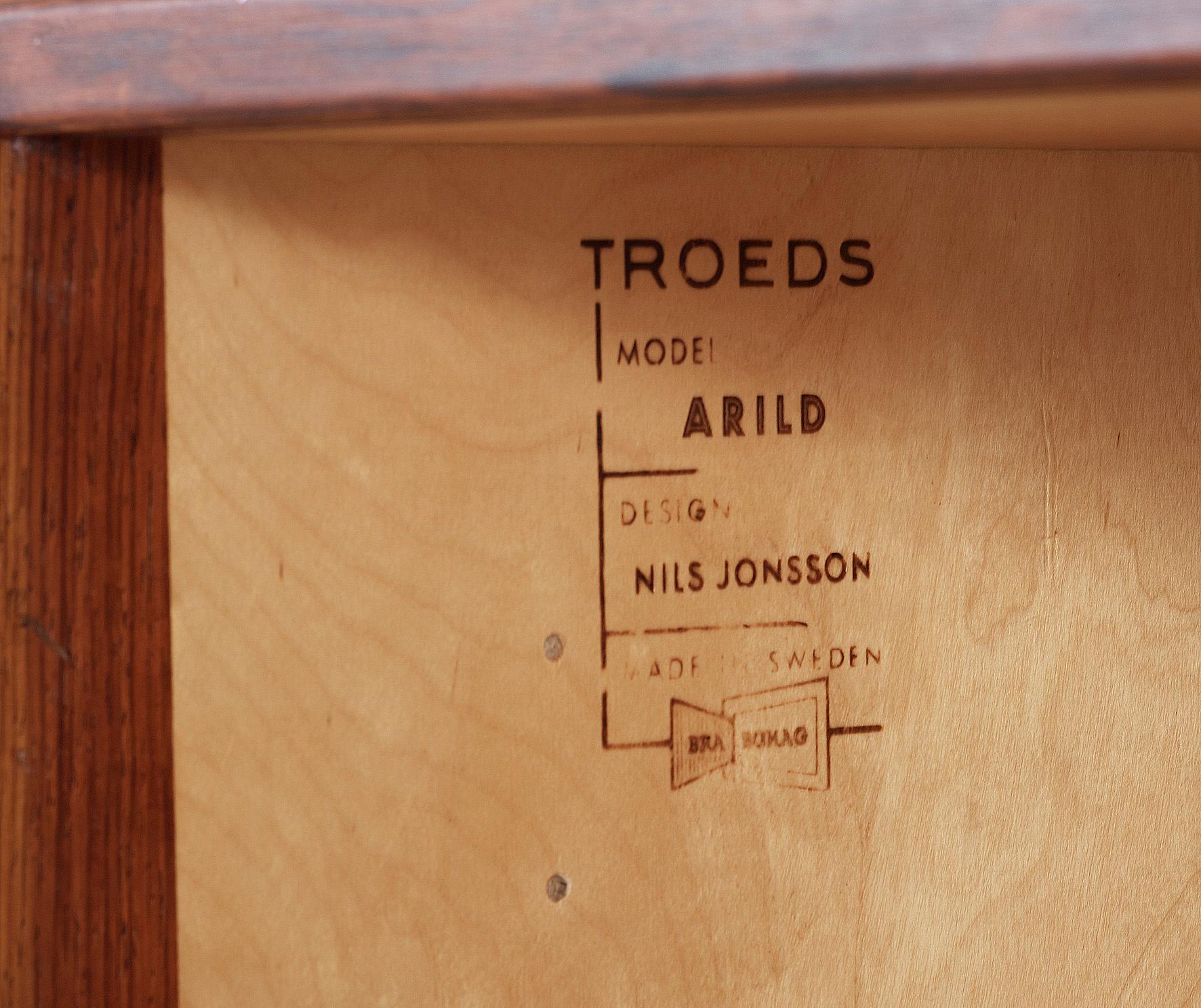 SIDEBOARD, "Arild", Nils Jonsson, Troeds industrier, Bjärnum. 1900-talets mitt.