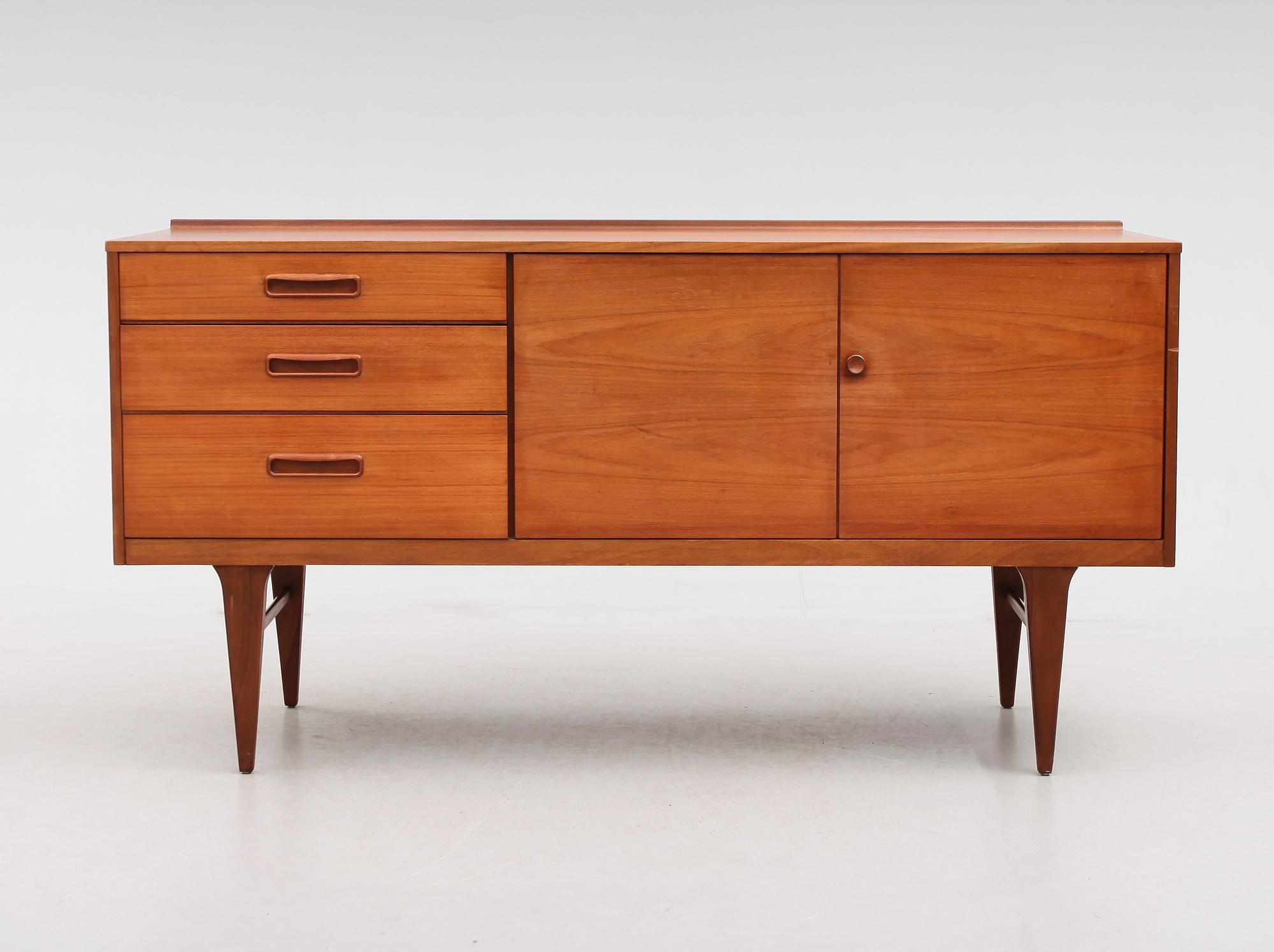 SIDEBOARD, möjligen G-plan, England, 1900-talets andra hälft.